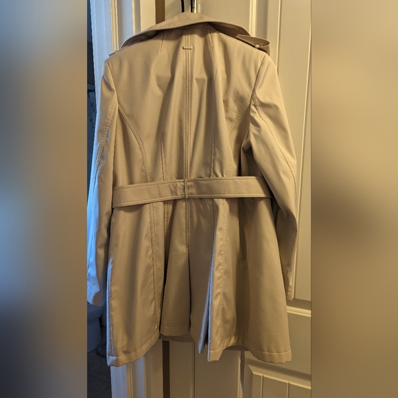 Calvin Klein trenchcoat - Picture 4 of 10